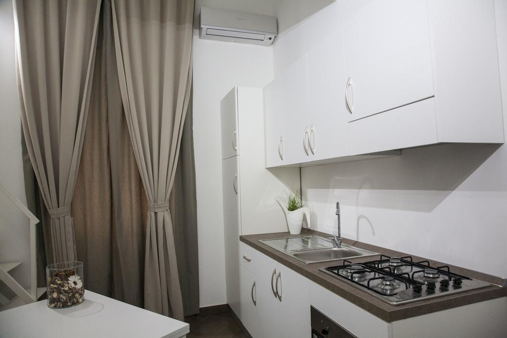 Domus Claudiae Apartment Catania Bagian luar foto