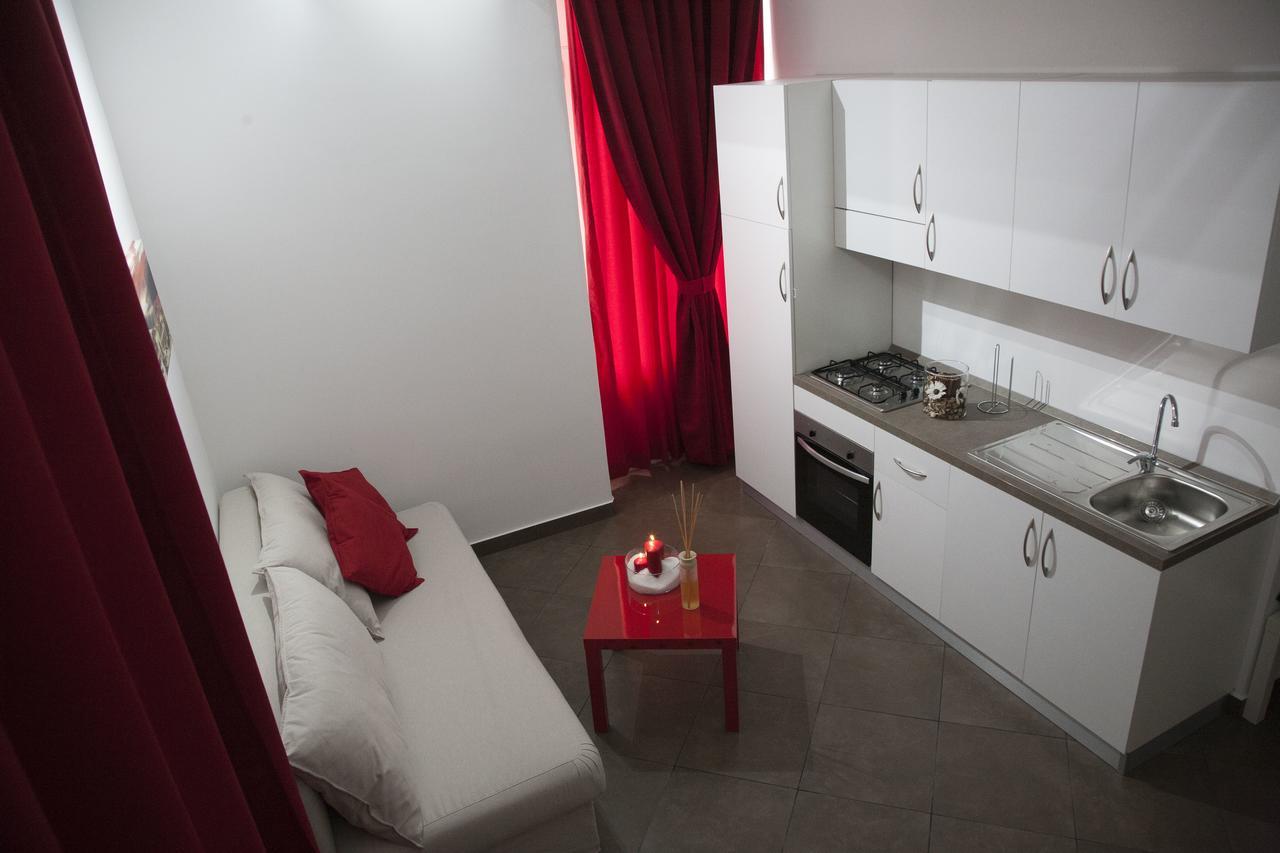 Domus Claudiae Apartment Catania Bagian luar foto